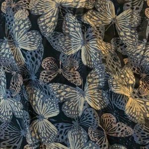 Size medium scrub top